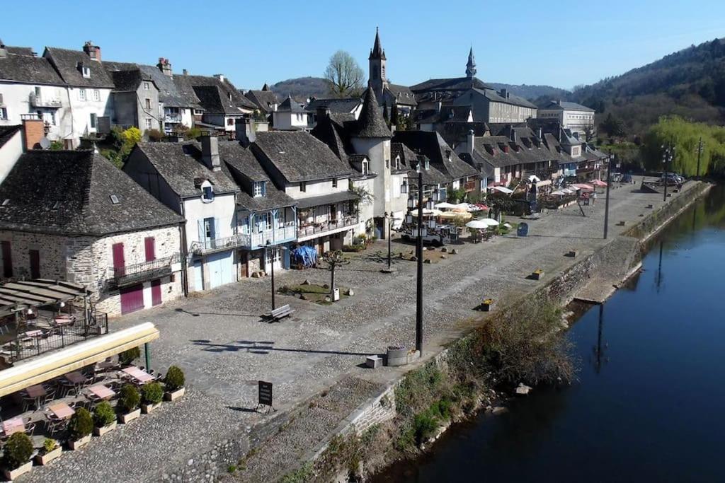 Maison En Pierre Sur Les Quais De La Dordogne Argentat Ngoại thất bức ảnh